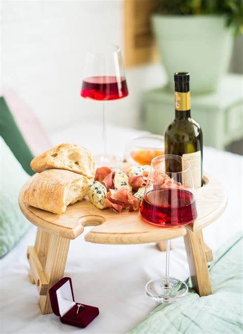 Folding picnic table, Wine bottle holder, Wine glass ...