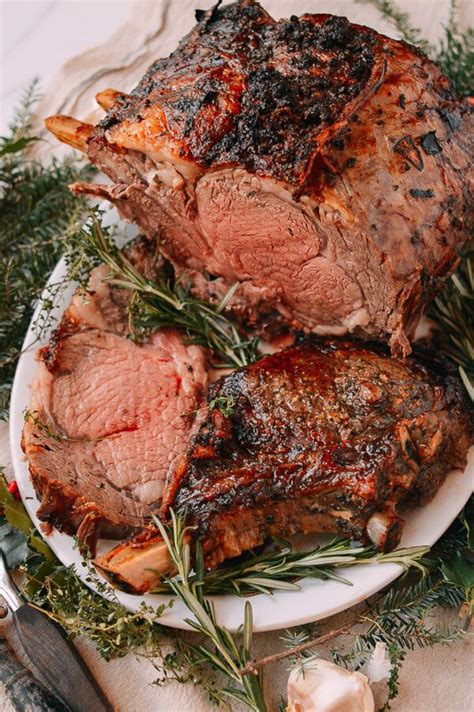 Prime rib roast is a quintessential holiday roast because it feeds a large crowd with much pomp and festivity, but it also happens to be one of the most. The Perfect Prime Rib Roast Family | Recipe | Rib roast ...