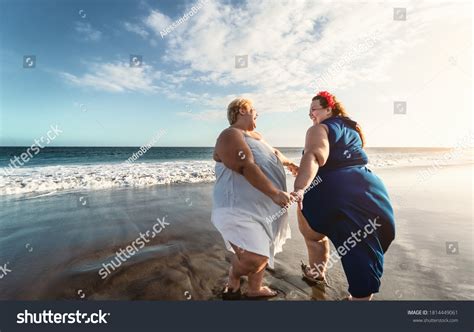 3 400 Obese Woman Beach Images Stock Photos Vectors Shutterstock