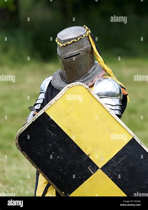 Medieval Knight With Shield On The Battlefield Stock Photo Alamy