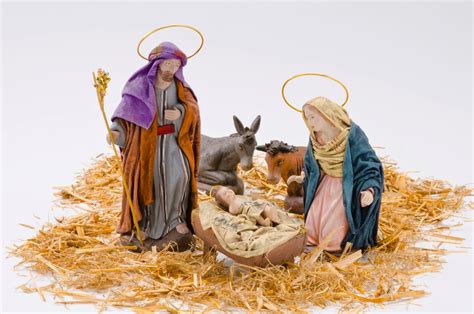 Nacimiento De Jesús En El Pesebre La Natividad José Y María