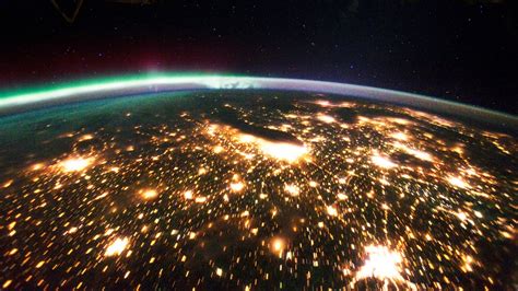 36 Pictures Of Earth From Outer Space At Night