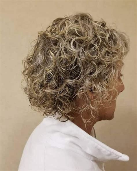21 Gorgeous Short Permed Hairstyles For Women Over 60 Hairstylecamp Short Permed Hair Over