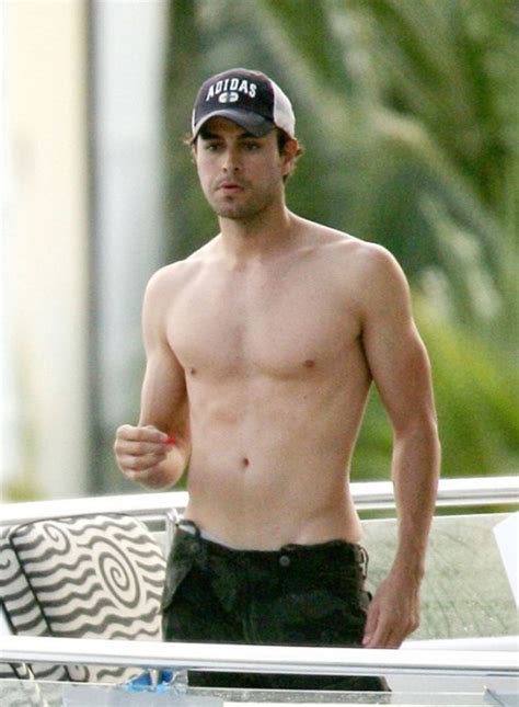 Hot Shirtless Guys Shirtlessmalecelebs Enrique Iglesias 31020 Hot Sex