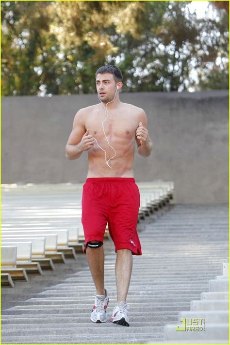 Über 7 millionen englischsprachige bücher. Full Sized Photo of jonathan bennett shirtless 16 | Photo ...