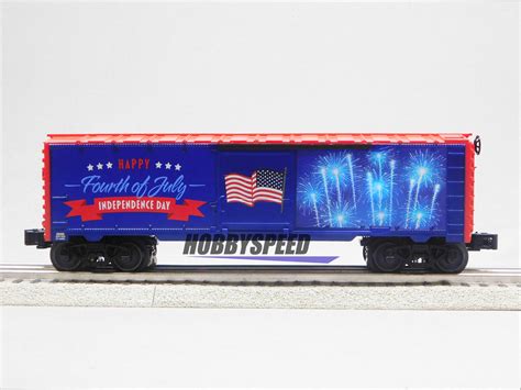Lionel Fourth Of July Illuminated Boxcar With Sounds O Gauge 2228400