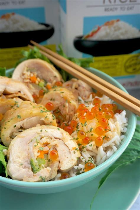 It's made with only a few simple ingredients and is dead easy to pull off. Say My Kitchen: Kimchi Chicken Rice 泡菜鸡饭