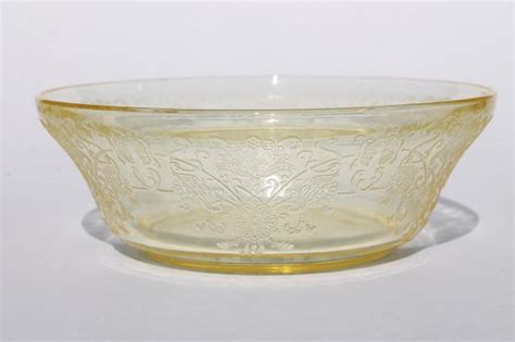 Vintage Depression Glass Yellow Hazel Atlas Florentine Poppy Bowl