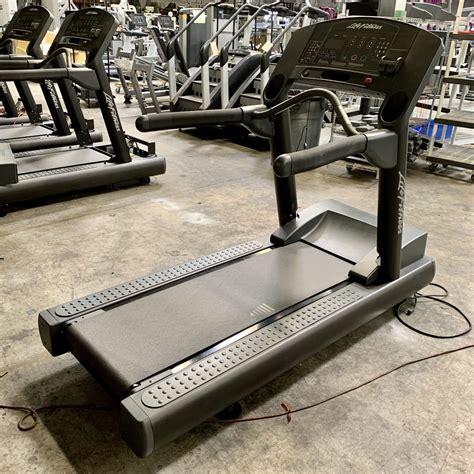 Life Fitness Integrity Clst Treadmill Used Fitness Equipment For Sale