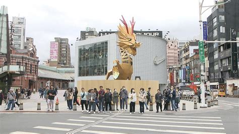 霸氣龍燈卻像「鳳梨」？ 台北燈節主燈亮相挨酸照「騙」 民視新聞網