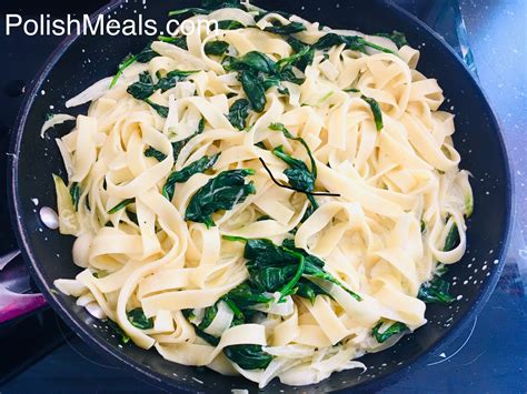 Tagliatelle Pasta in Creamy Spinach Recipe | Polish Meals & Cooking