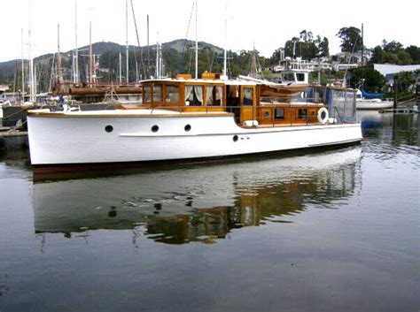 A cabin cruiser is a class of motor or power boat that provides accommodation for crew and passengers inside the hull(check out our monohull boats and multihull boats)structure of the craft. Old cabin cruiser boats