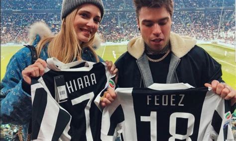 È nata, ha già fatto la sua apparizione sui social e si chiama vittoria. Chiara Ferragni è incinta, Fedez: 'Che succede?' FOTO ...