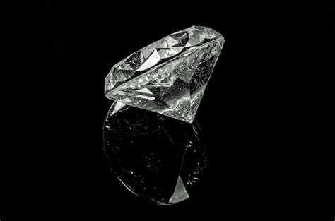 Five Must Have Black Diamond Jewellery Zeediamonds