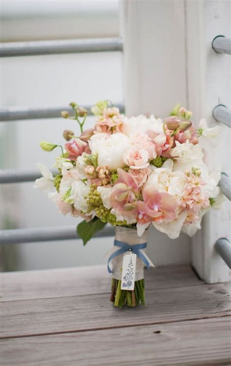 Elegant bridal bouquet of pink garden roses and jasmine. 17 Best images about Coral Bouquets on Pinterest | Queen ...