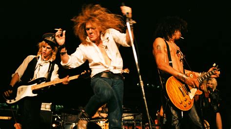 They played for 2 1/2 hours and ended right at midnight. Guns N' Roses Announce Massive 'Not in This Lifetime' Tour ...