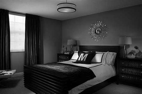 In the stores of black red white find furniture and decorations in your favorite style and attractive prices. Bedroom Ideas In Black And Grey Bedroom Design Ideas ...