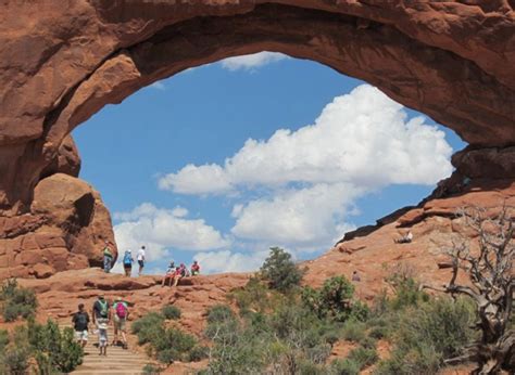 These Photos Show How Arches National Park Has Changed