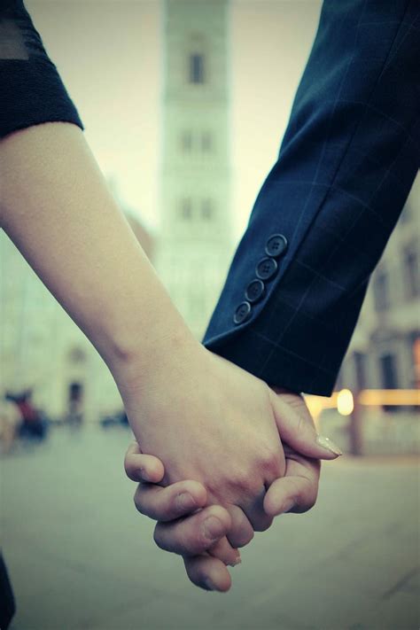 Download 88 Gratis Wallpaper Of Couple Holding Hands Hd Terbaru