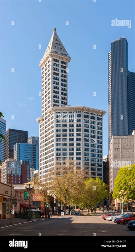 Smith Tower And Columbia Center Seattle Stock Photo Alamy