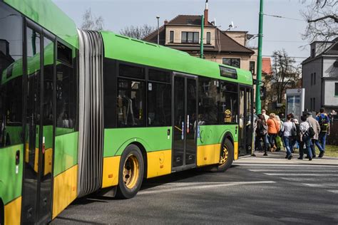 For details, see administrative division of poznań. Poznań: Autobus MPK zderzył się z ciężarówką na ul ...