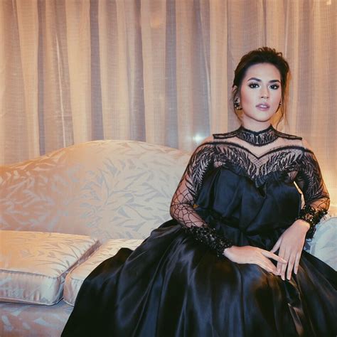 Ia lahir di bandung pada 10 februari 1989. Biodata Raisa Lengkap Dengan Agama, Foto Terbaru dan ...