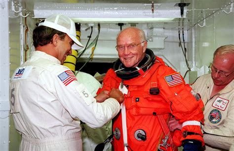 John Glenn Astronaut And Former Us Senator Dies At 95