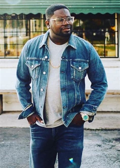 A centimeter is 10 millimeters, or approximately the width of a fingernail. Lil Rel Howery Height, Weight, Age, Body Statistics ...