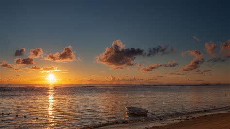2560x1440 Boat Sea Beach Sunset 5k 1440p Resolution Hd 4k Wallpapers
