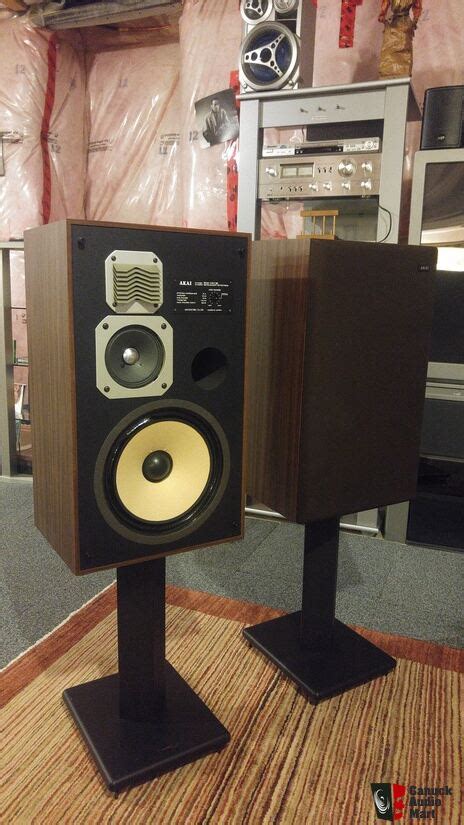 Vintage Akai Sw 137 Mk Iii Speakers In Stunning Museum Condition For