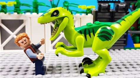 Lego Jurassic World Raptor Escape Jurassic Park Youtube