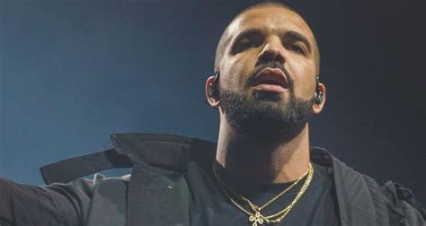 Drake Faces Backlash Over 14 Minute Private Flight Using 400 Gallons Of