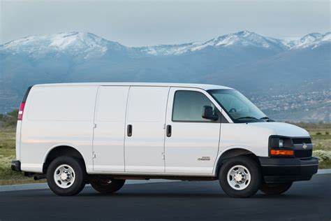 Used 2013 Chevrolet Express Cargo For Sale Pricing And Features Edmunds