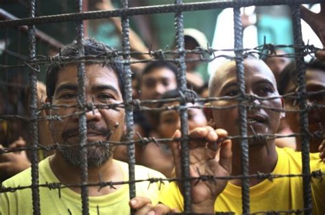 More Than Inmates Escape In Philippine Prison Break BBC News