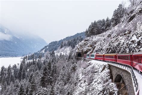 the top 10 amazing train trips in the world by redwood café tours