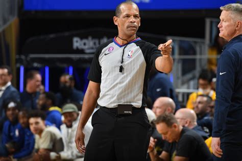 Nba Opens Investigation Into Ref Eric Lewis Over Alleged Burner Account