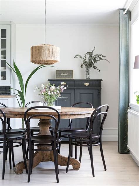 A mesa que você procura, está na tok&stok. 37 ideas para decorar con una mesa redonda en tu hogar