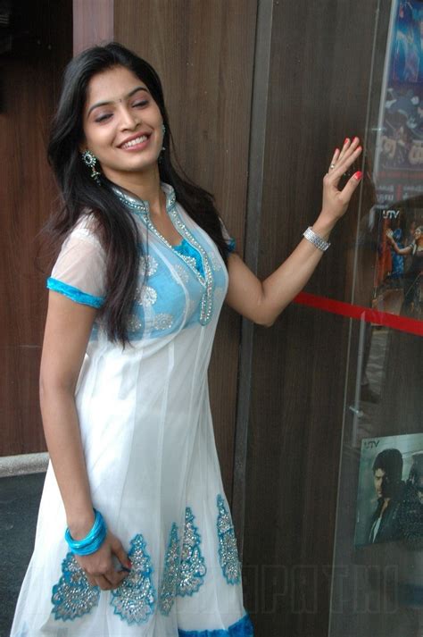 South Actress Hot Pics Soodhu Kavvum Fame Actress
