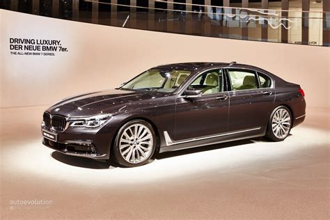 2016 Bmw 7 Series Shows Up In The Metal At Frankfurt Celebrates World