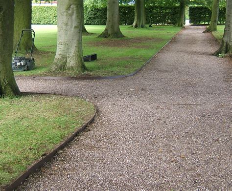 Installing the easyflex commercial grade landscape edging is as easy as laying the edging along the desired shape and hammering the anchoring stakes (included) through the tab. 23 Beautiful Commercial Grade Steel Landscape Edging ...