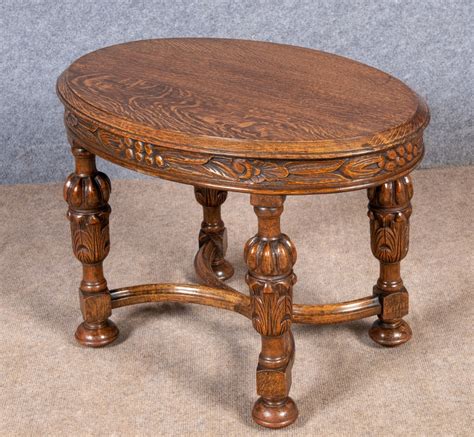 Local and nationwide delivery is available. Small Oak Coffee Table | 588979 | Sellingantiques.co.uk