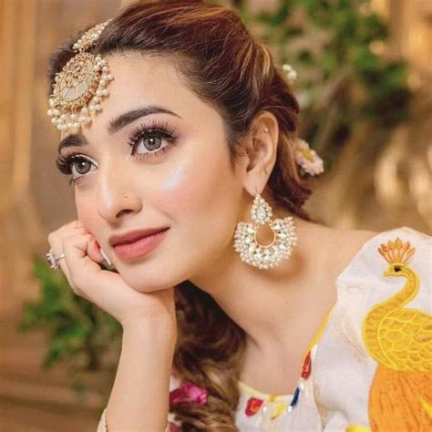 Red Lipstick Shades Red Lipsticks Pakistani Models Pakistani Actress