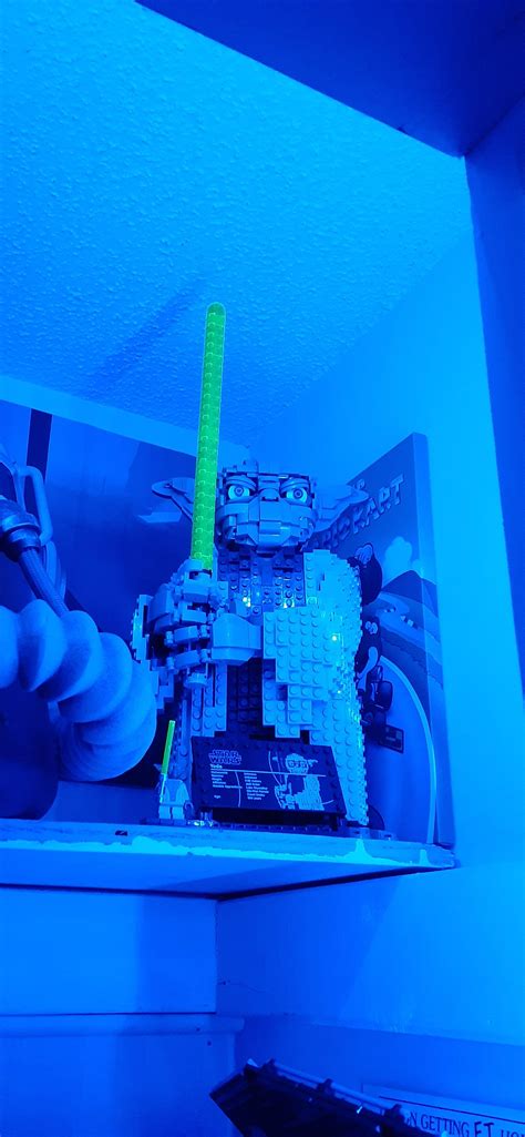 Blue Leds Make Yodas Lightsaber Glow Rlego