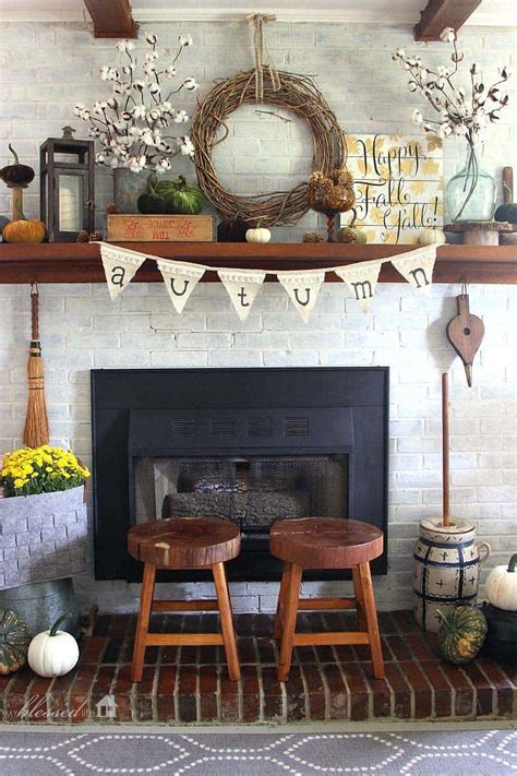 I'm obsessed with the artwork. 30+ Amazing fall decorating ideas for your fireplace mantel