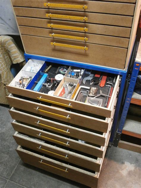 In particular, the toolbox is made using steel to guarantee durability. homemade tool chest | Hugo Cardoso | Flickr