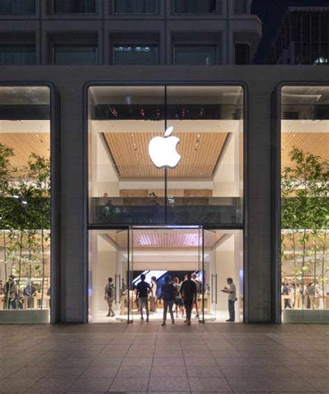 Foster Partners Completes Apples Largest Store In Japan