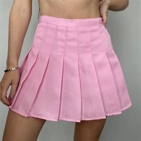 Pink Pleated Skirt How To Wear Latest Fashionable Design This Summer