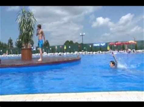 Azov Films New Azov Films Boy Fights Even More Water Wiggles