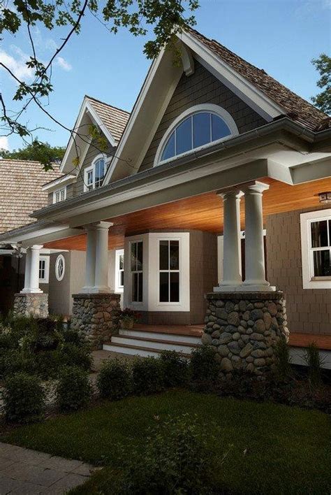 Receive the latest inspiration and advice. Interior Design Ideas - Home Bunch | Craftsman house ...