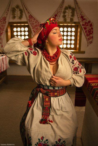 Ukrainian Style Folk Fashion Ukrainian Women Ukraine Women